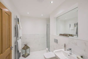 Photo 32- click for photo gallery